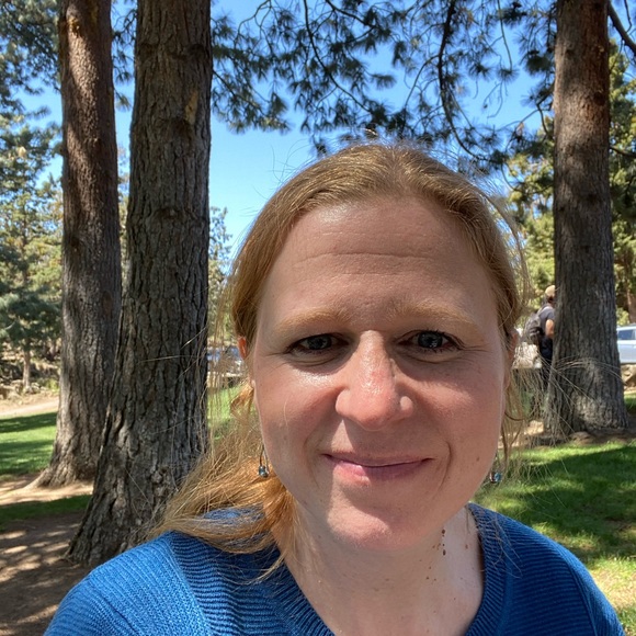 Meet your Posher, Olivia - Picture 1 of 1